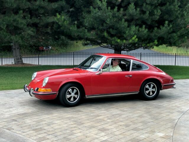 Porsche 911 1970 image number 18