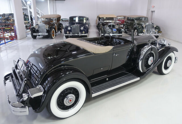 Packard Deluxe Eight 1932 image number 17