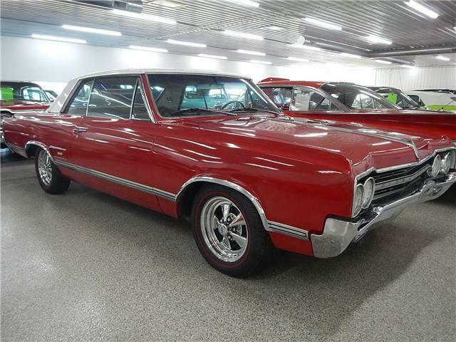 Oldsmobile 442 1965 image number 0