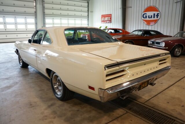 Plymouth Road Runner 1970 image number 15