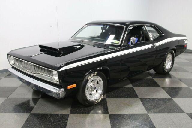 Plymouth Duster 1972 image number 8