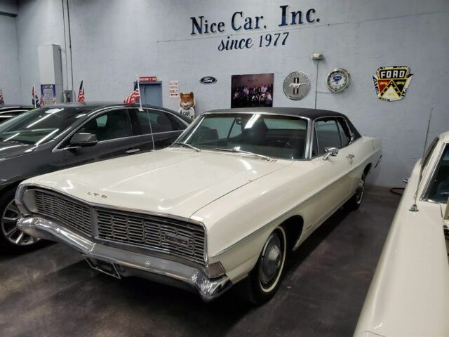 Ford Galaxie 1968 image number 13