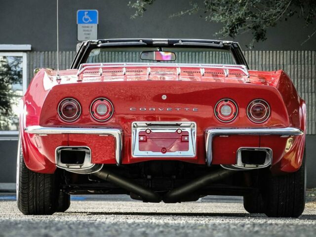 Chevrolet Corvette 1972 image number 7