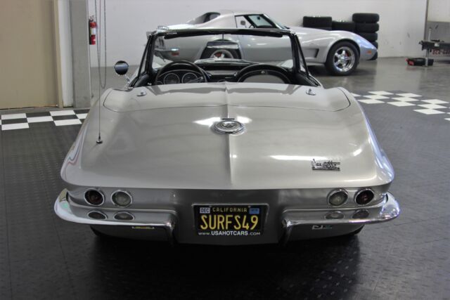 Chevrolet Corvette 1966 image number 33