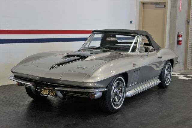 Chevrolet Corvette 1966 image number 35