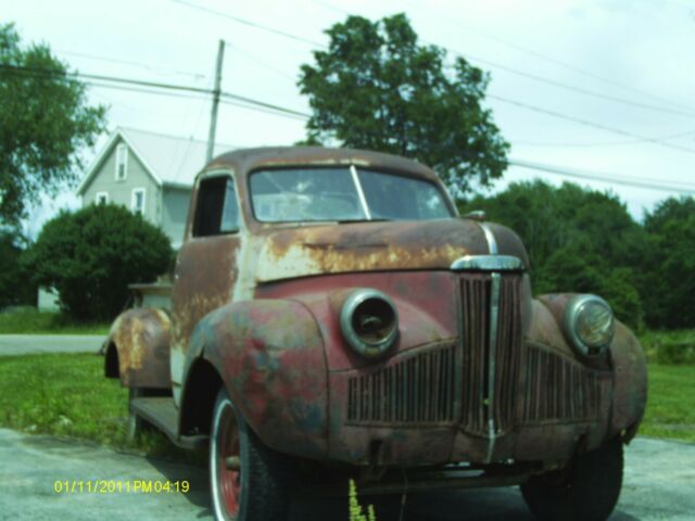 Studebaker Champion 1947 image number 12