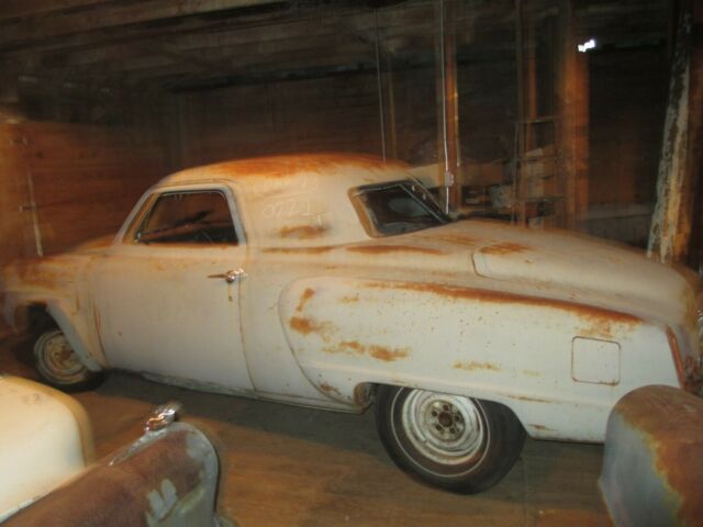 Studebaker Champion 1947 image number 22