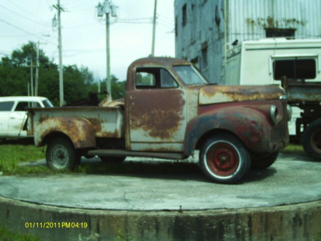 Studebaker Champion 1947 image number 35