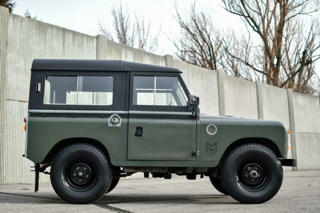 Land Rover Series IIA 1969 image number 8