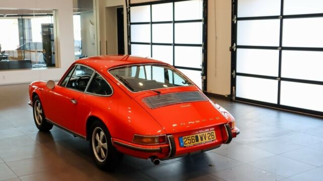 Porsche 911 1969 image number 4