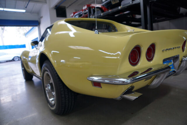 Chevrolet Corvette 427/390 L36 Coupe 1968 image number 11