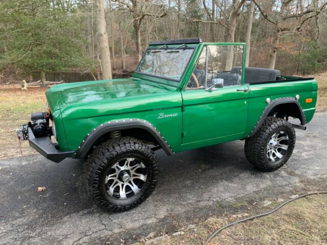 Ford Bronco 1973 image number 18