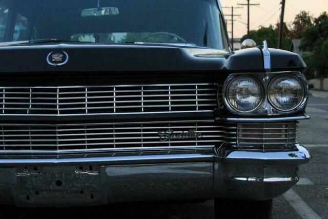 Cadillac Fleetwood 1964 image number 43