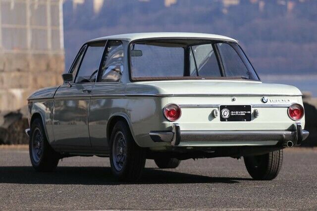 BMW 1600 1968 image number 29