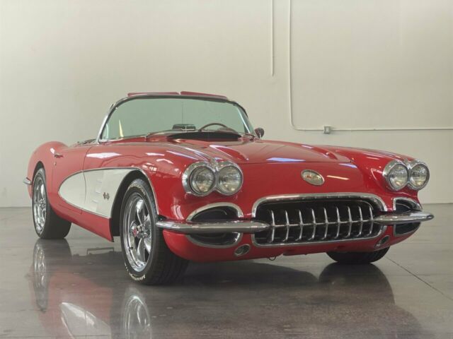 Chevrolet Corvette 1960 image number 0