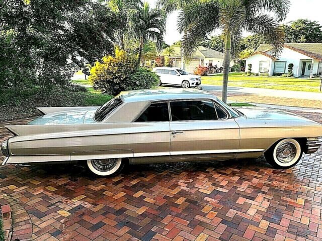 Cadillac DeVille 1962 image number 20