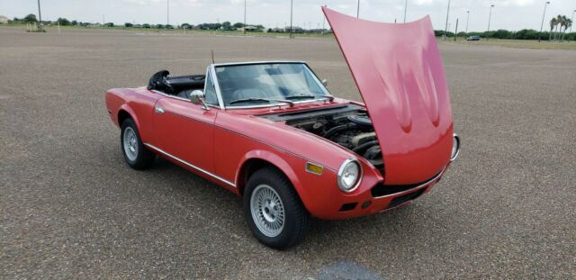 Fiat 124 1976 image number 20