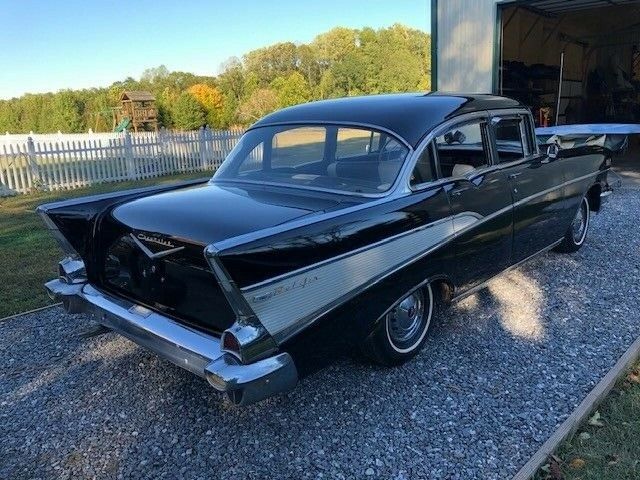 Chevrolet Bel Air/150/210 1957 image number 21