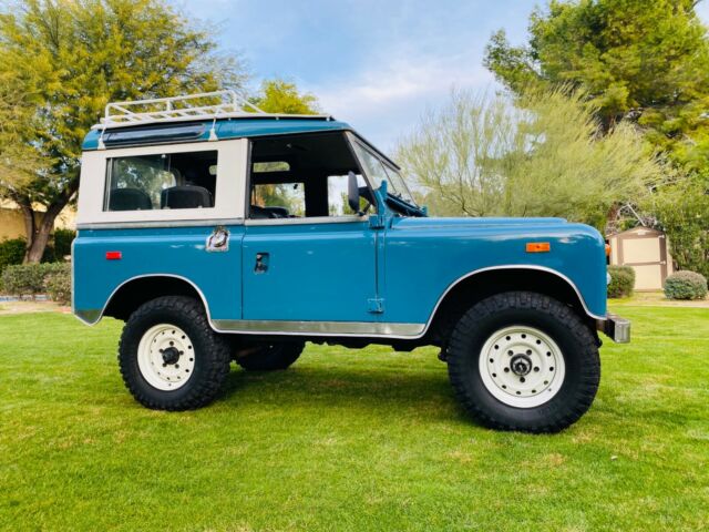 Land Rover Defender 1973 image number 14