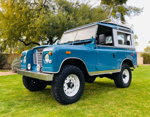 Land Rover Defender 1973 image number 17