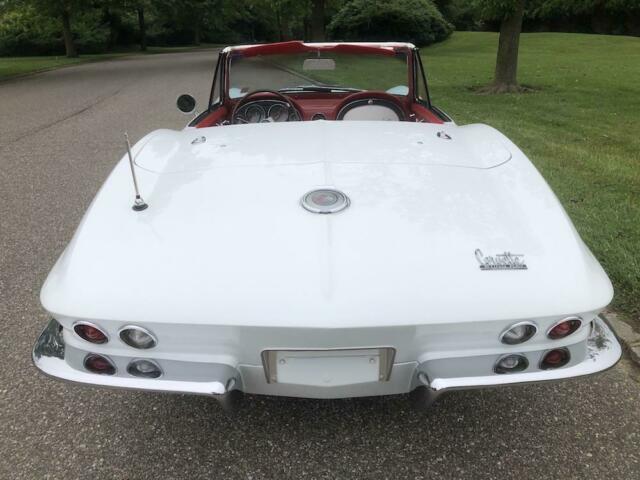 Chevrolet Corvette 1966 image number 9