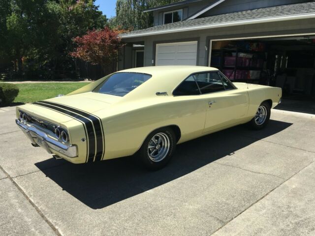 Dodge Charger 1968 image number 10