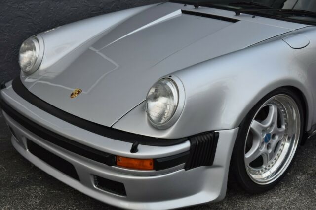 Porsche 930 1977 image number 1