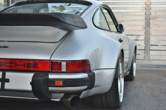 Porsche 930 1977 image number 28