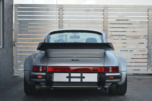 Porsche 930 1977 image number 4