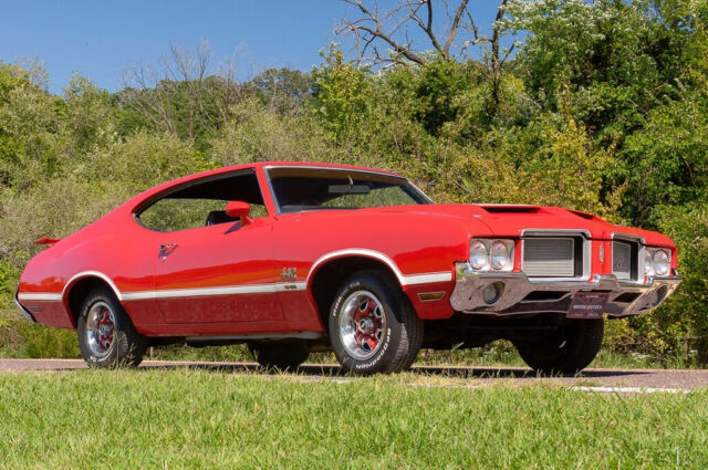 Oldsmobile Cutlass 1972 image number 28