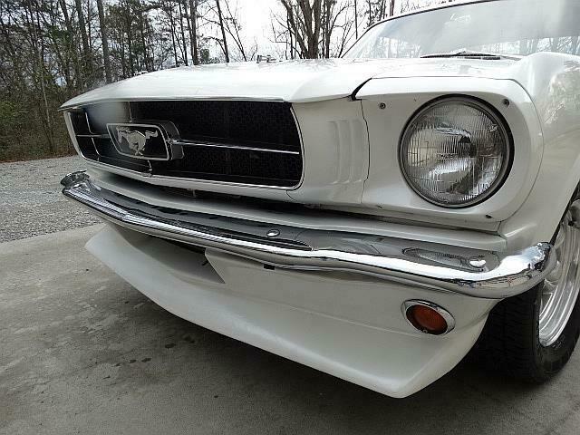 Ford Mustang 1965 image number 11