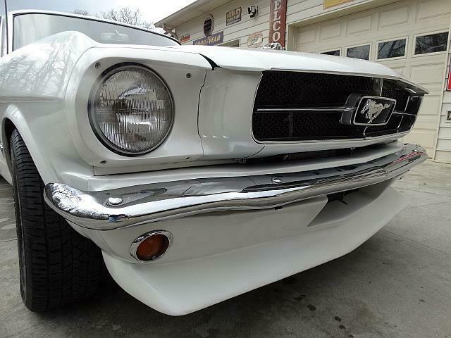 Ford Mustang 1965 image number 21