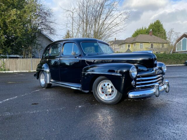 Ford Super Deluxe 1947 image number 27