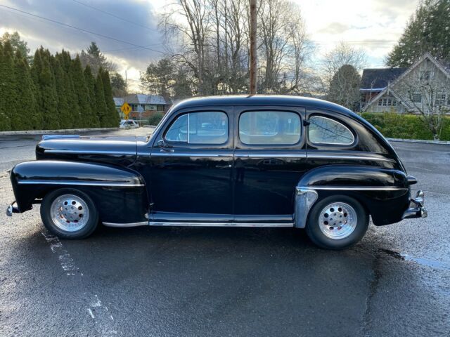 Ford Super Deluxe 1947 image number 29