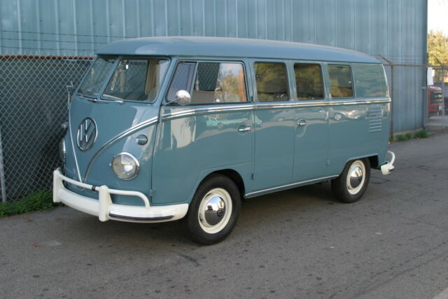 Volkswagen Bus/Vanagon 1963 image number 42