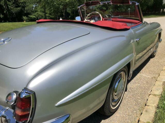 Mercedes-Benz SL-Class 1959 image number 47