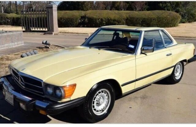 Mercedes-Benz SL-Class 1979 image number 1