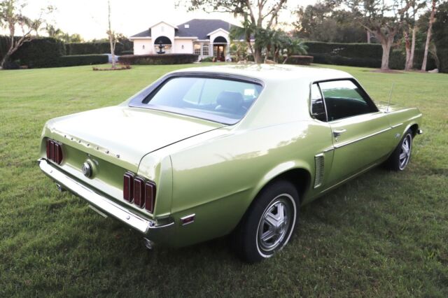 Ford Mustang 1969 image number 28