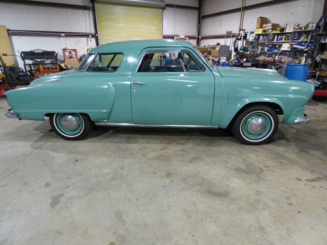 Studebaker Champion 1952 image number 2