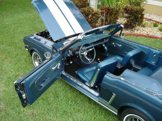 Ford Mustang 1964 image number 17