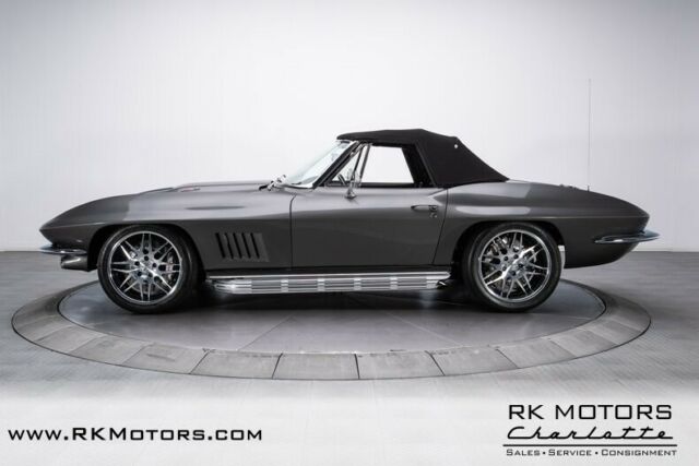 Chevrolet Corvette 1967 image number 18