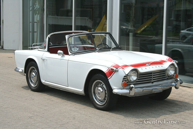 Triumph TR4A 1965 image number 14