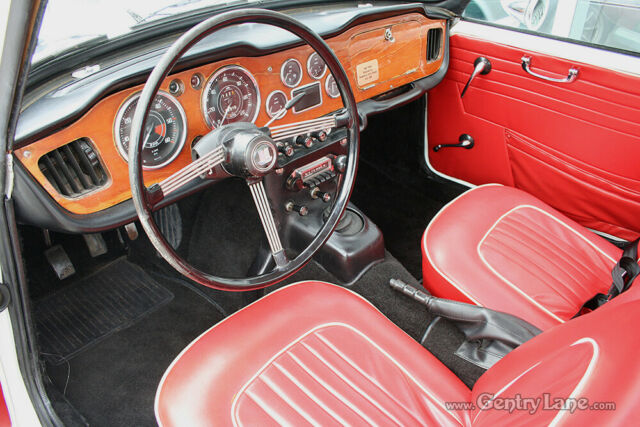 Triumph TR4A 1965 image number 27