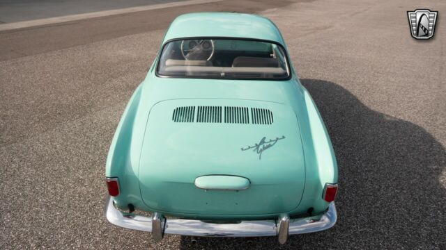 Volkswagen Karmann Ghia 1958 image number 10