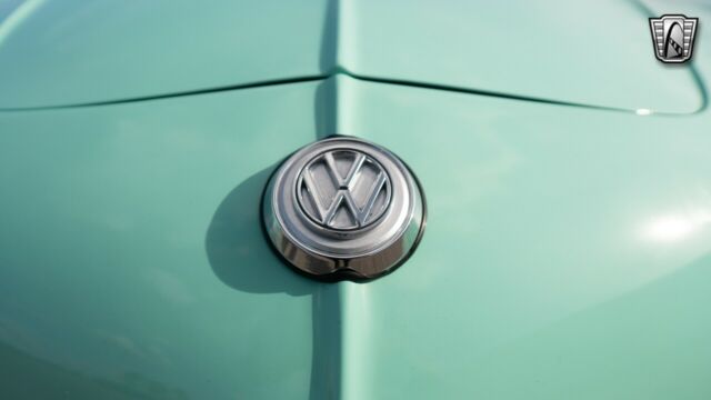 Volkswagen Karmann Ghia 1958 image number 13