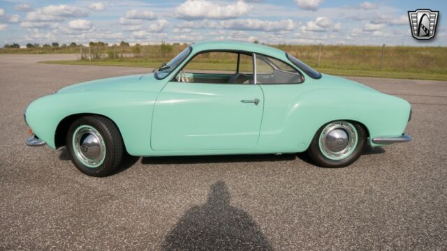 Volkswagen Karmann Ghia 1958 image number 23