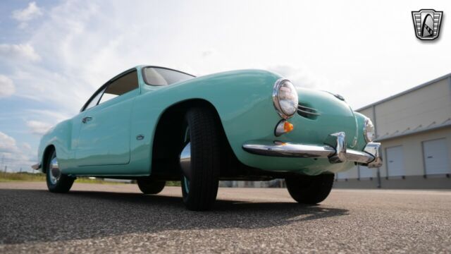 Volkswagen Karmann Ghia 1958 image number 30