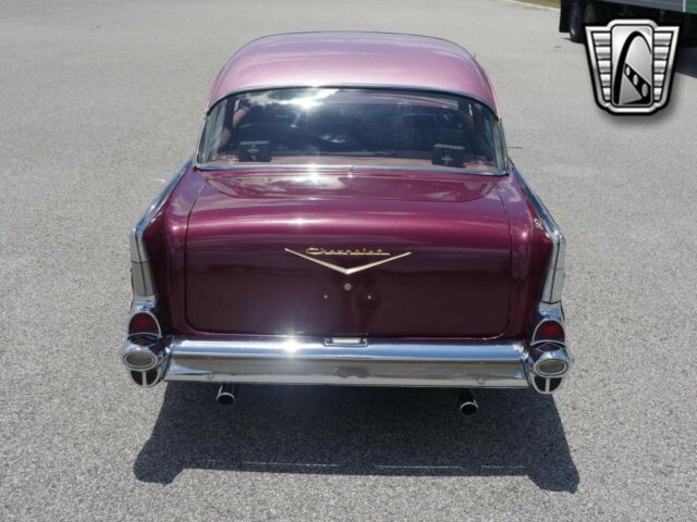 Chevrolet Bel Air/150/210 1957 image number 22