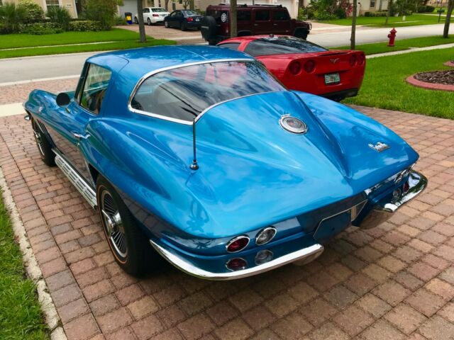 Chevrolet Corvette 1966 image number 12