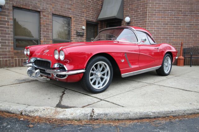 Chevrolet Corvette 1962 image number 0